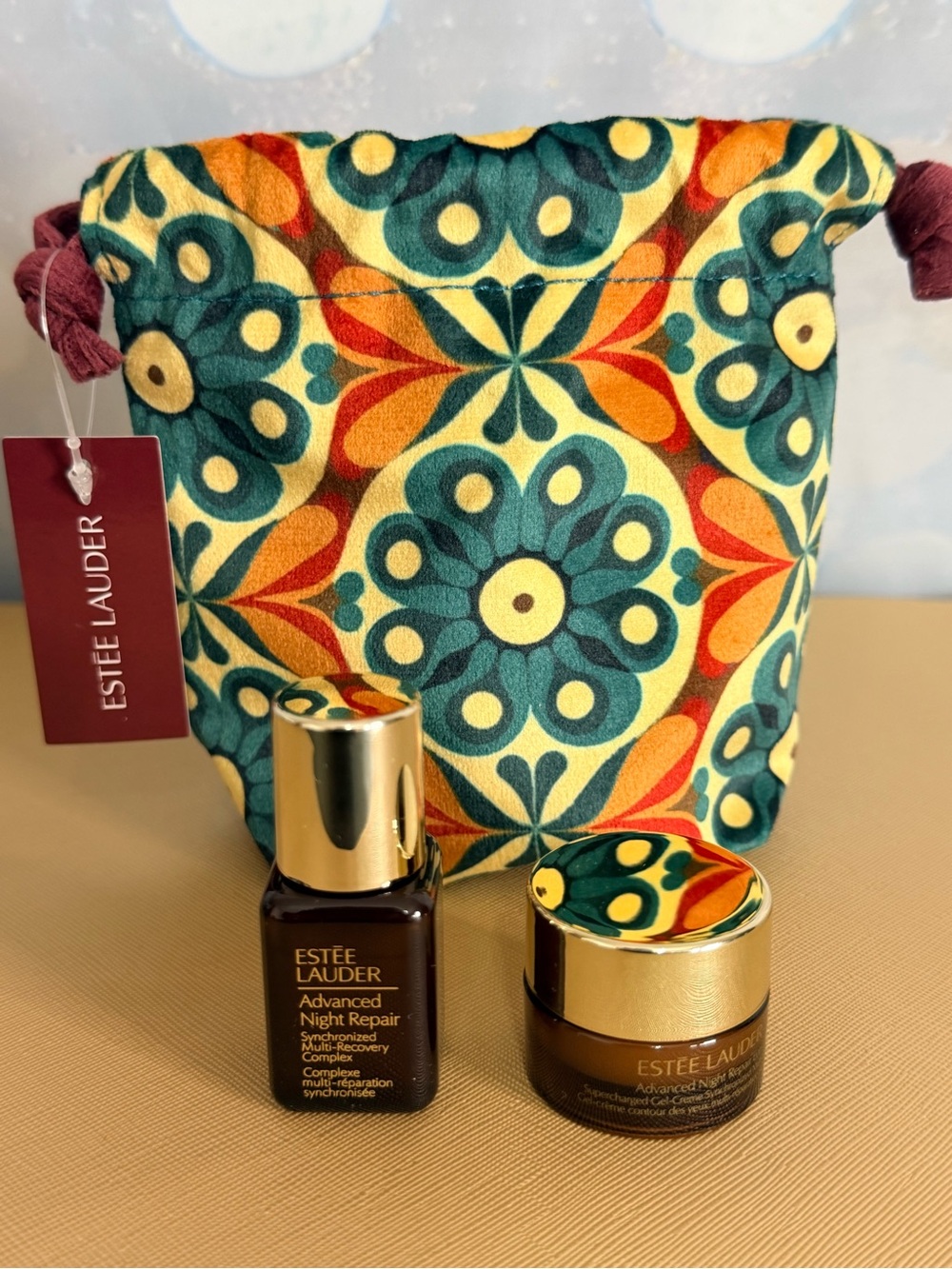 Estee Lauder Jetsetter Duo with Bag - New/Unopened